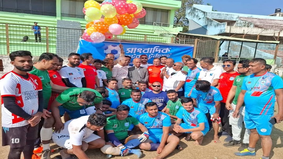 সিআরএফ সাংবাদিক ফুটবল টুর্নামেন্টে সাম্পান দল চ্যাম্পিয়ন সিআরএফ, সাংবাদিক, ফুটবল, টুর্নামেন্ট, সাম্পান, চ্যাম্পিয়ন