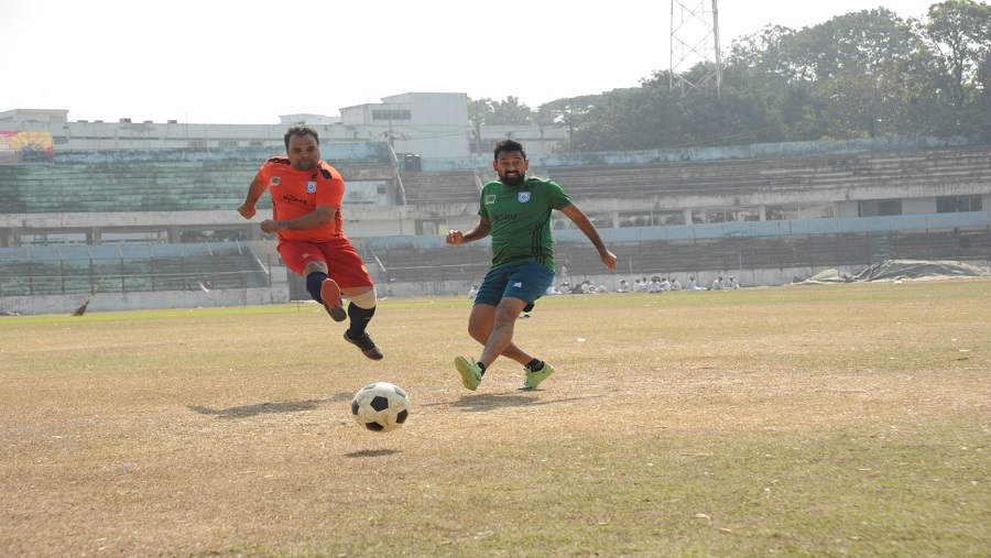 সিআরএফ সাংবাদিক ফুটবল টুর্নামেন্টে সাম্পান দল চ্যাম্পিয়ন সিআরএফ, সাংবাদিক, ফুটবল, টুর্নামেন্ট, সাম্পান, চ্যাম্পিয়ন