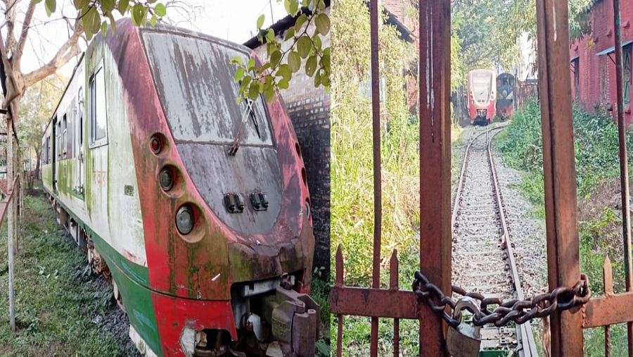 ওয়ার্কশপে লাইফ সাপোর্টে ২০ ডেমু ট্রেন