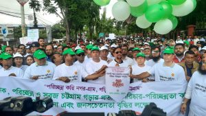 ১ দিনে ১৩৫ টন বর্জ্য সরিয়ে রেকর্ড গড়লেন ডিসি জাহিদ ১ দিনে ১৩৫ টন বর্জ্য সরিয়ে রেকর্ড গড়লেন ডিসি জাহিদ